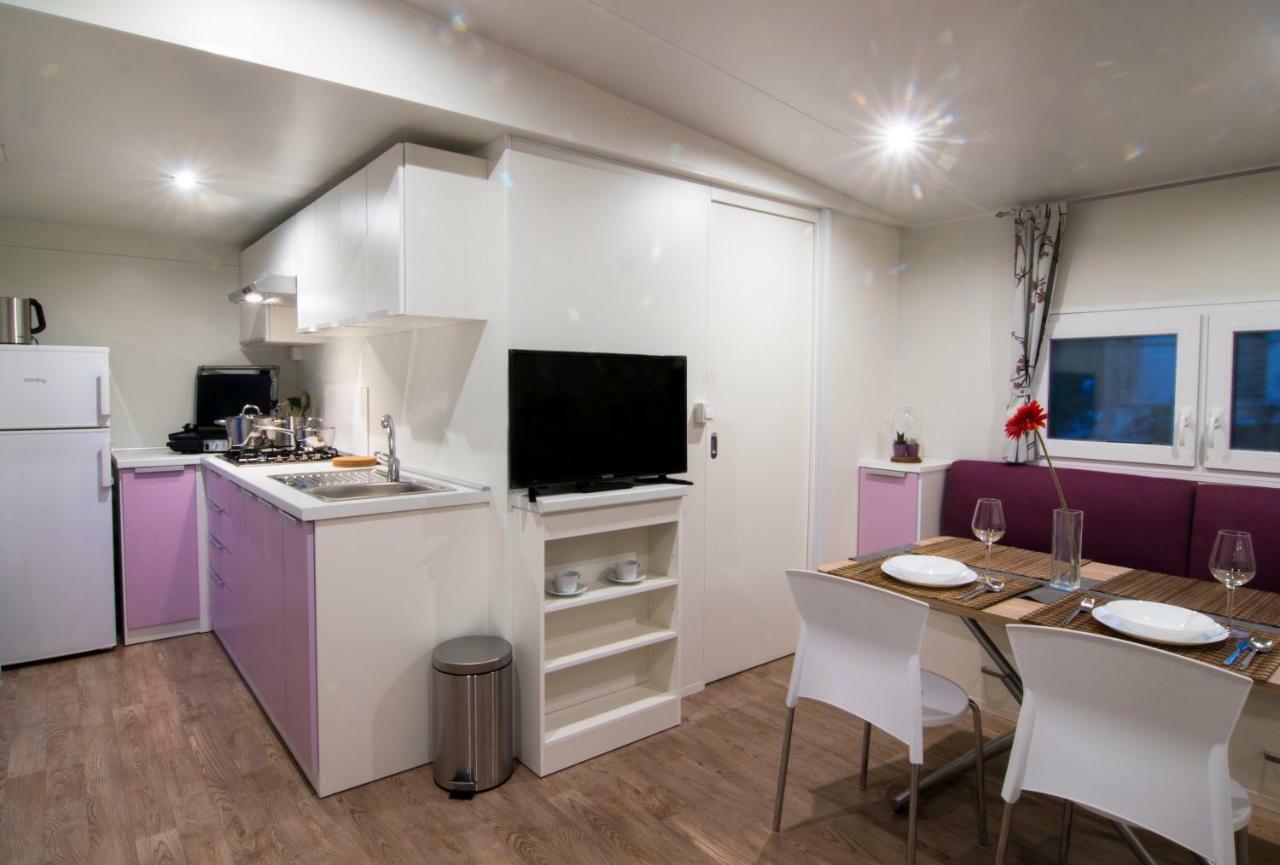 Cherry Premium Adria Mobile Homes Zelena Laguna 波雷奇 外观 照片